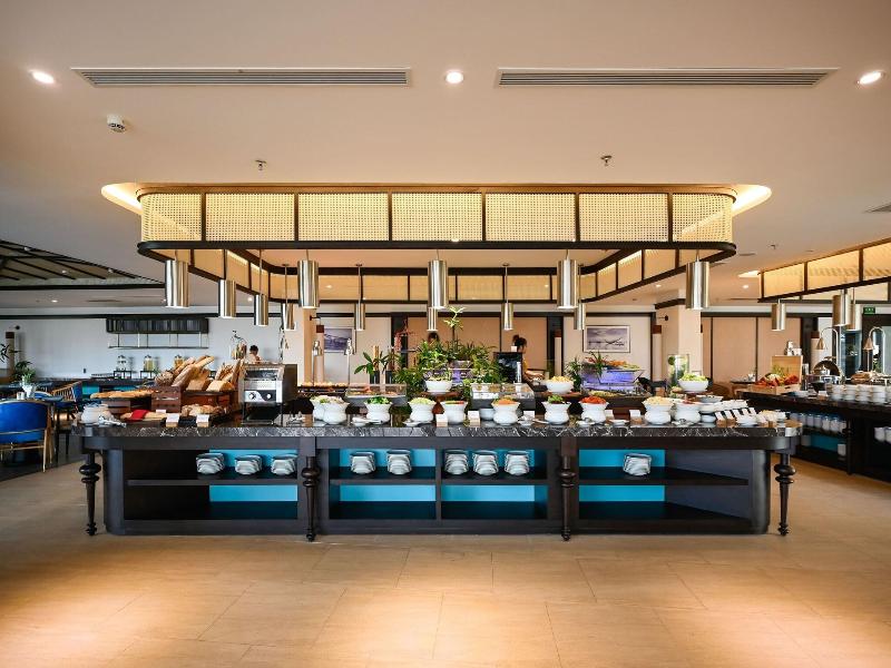 Emerald Ho Tram Resort image
