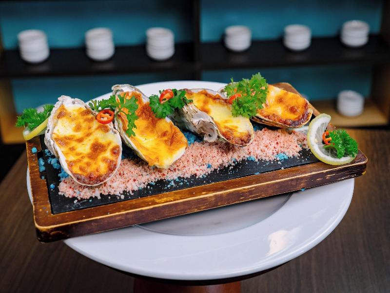 Emerald Ho Tram Resort image