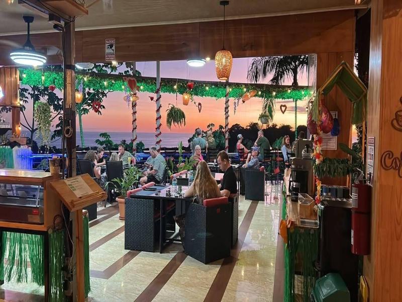 Mountain Top Park Hotel image