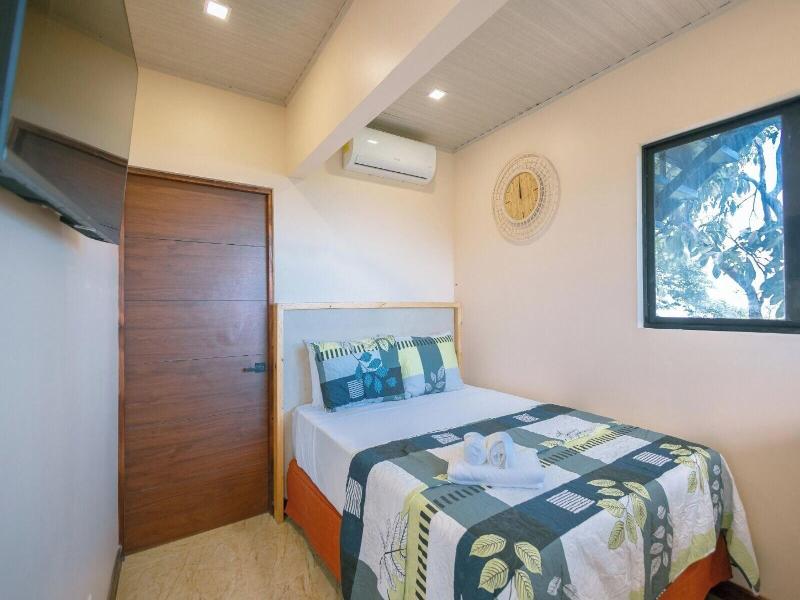 Mountain Top Park Hotel image