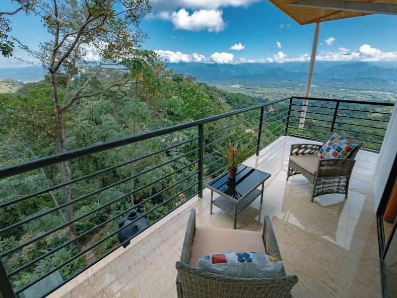 Mountain Top Park Hotel image
