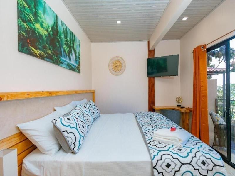 Mountain Top Park Hotel image