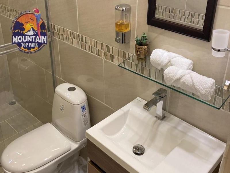 Mountain Top Park Hotel image