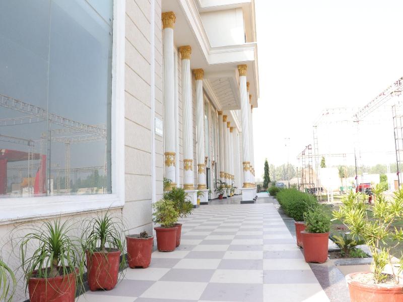 Wedcation By Tivoli - A Unit Of Palmdale Resort
