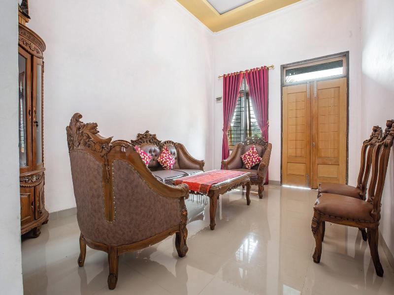 Hotel O Homestay Romauli Kampung Radja image