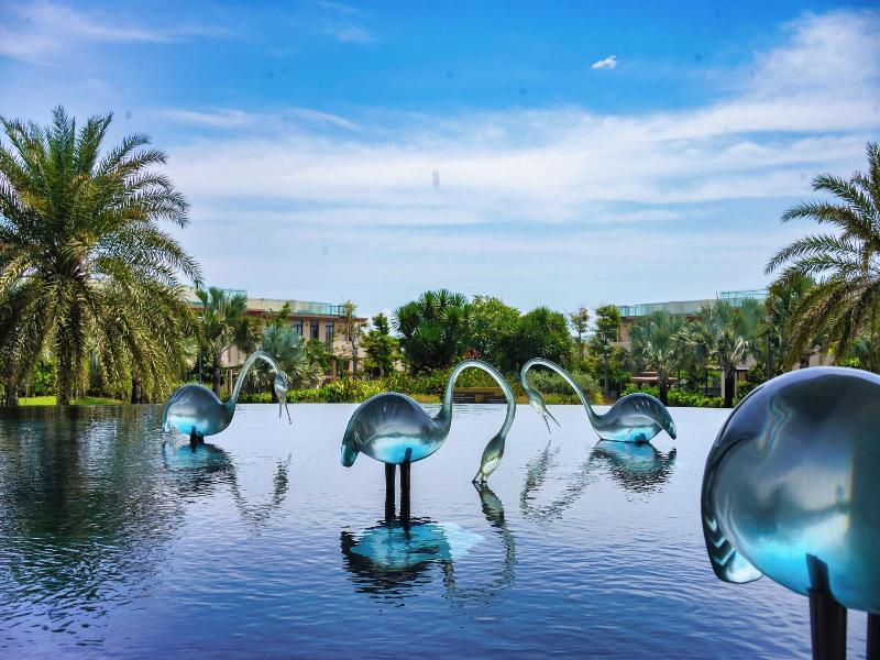 Seascape Villas In Long Beach Cam Ranh image
