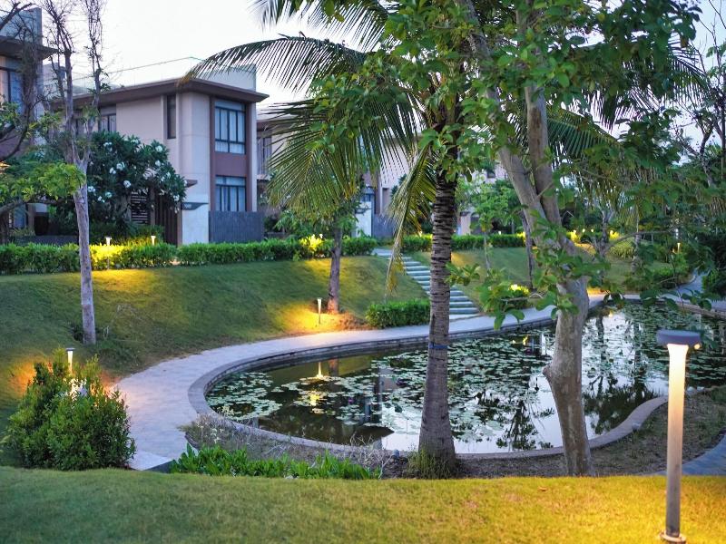 Seascape Villas In Long Beach Cam Ranh image