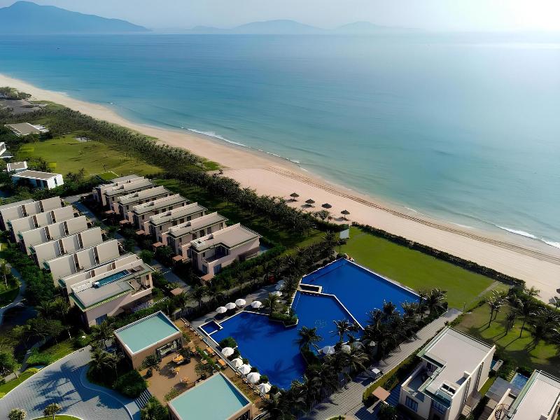 Seascape Villas In Long Beach Cam Ranh image