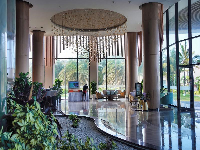 Seascape Villas In Long Beach Cam Ranh image