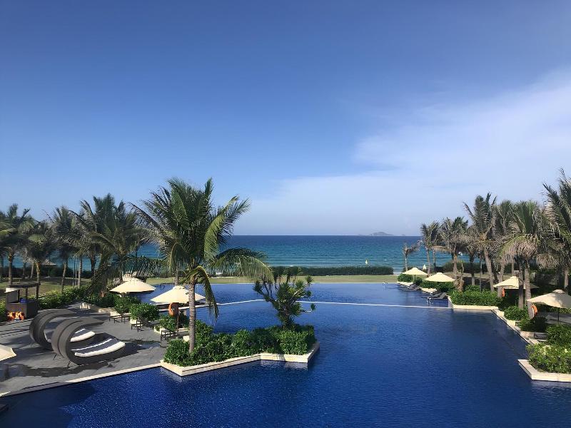 Seascape Villas In Long Beach Cam Ranh image
