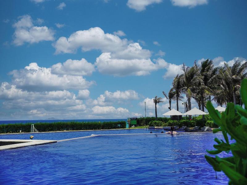 Seascape Villas In Long Beach Cam Ranh image
