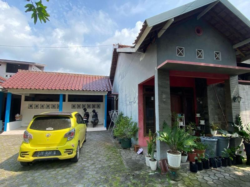 Hotel O Lies Kostel Syariah image