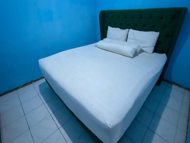 Hotel O Lies Kostel Syariah image