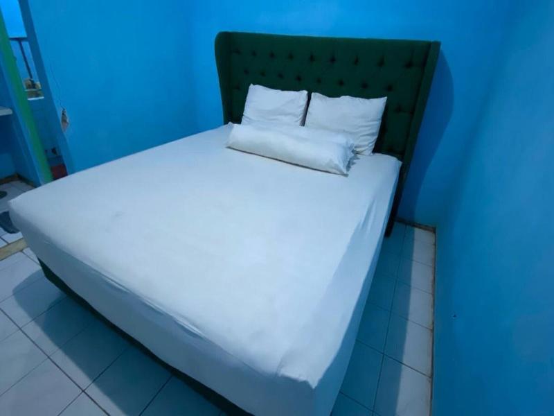 Hotel O Lies Kostel Syariah image