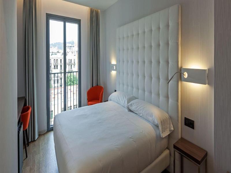 Hotel Chi image