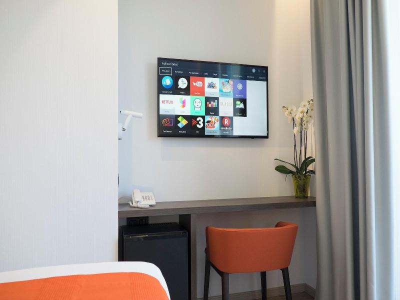 Hotel Chi image