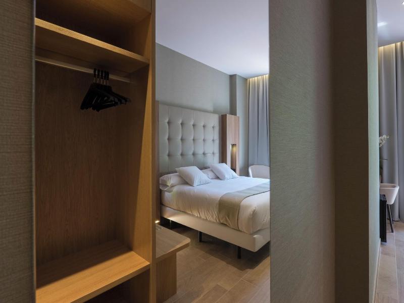 Hotel Chi image
