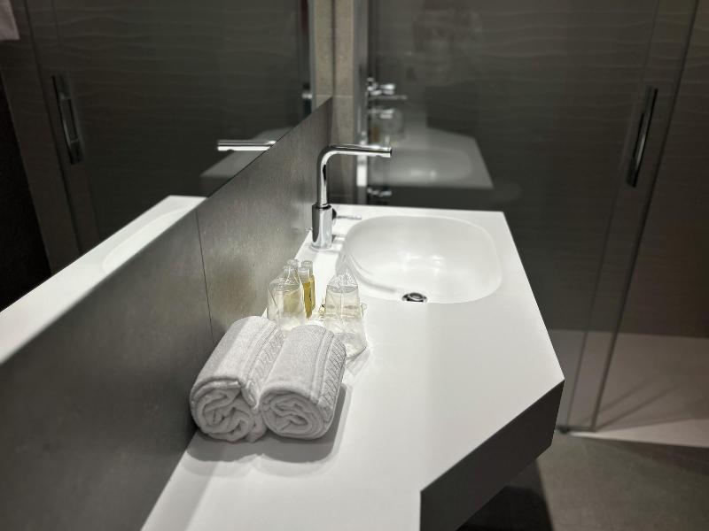 Hotel Chi image