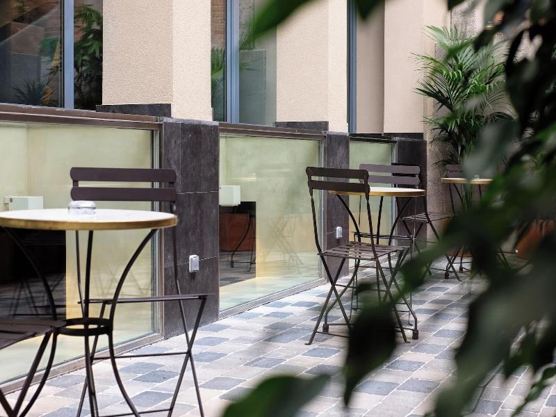 Hotel Chi image