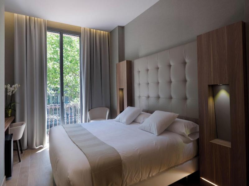 Hotel Chi image