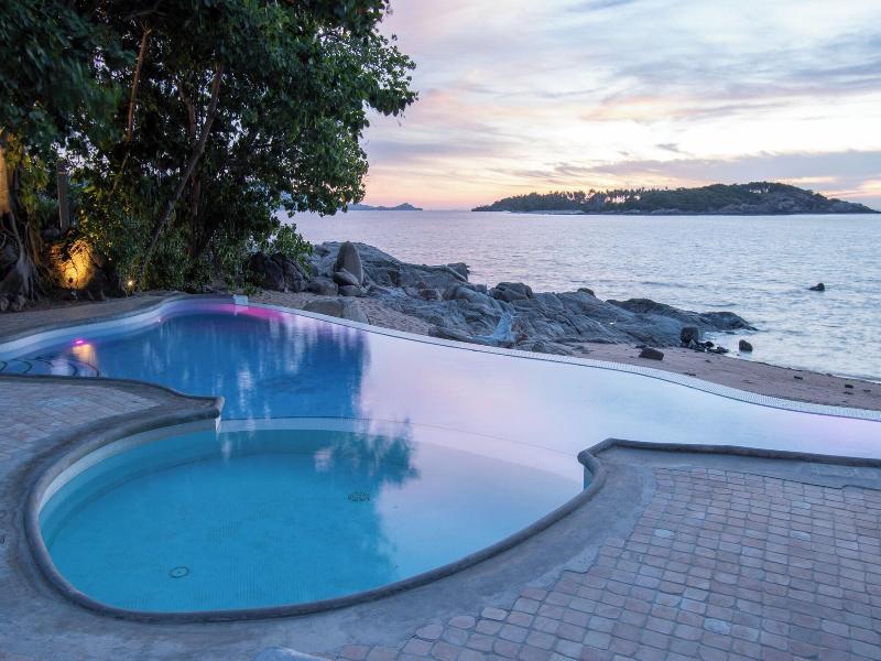 Ampersand Resort — exterior view