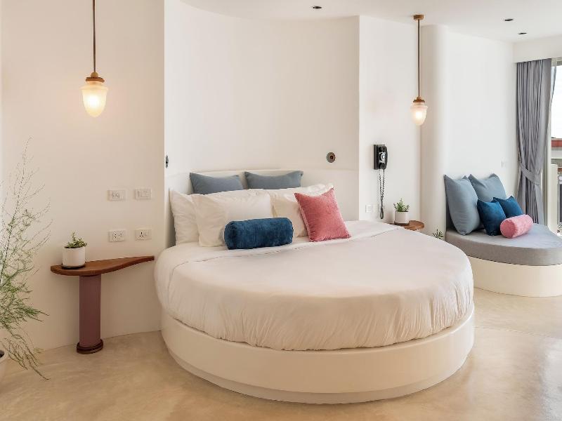 Ampersand Resort image