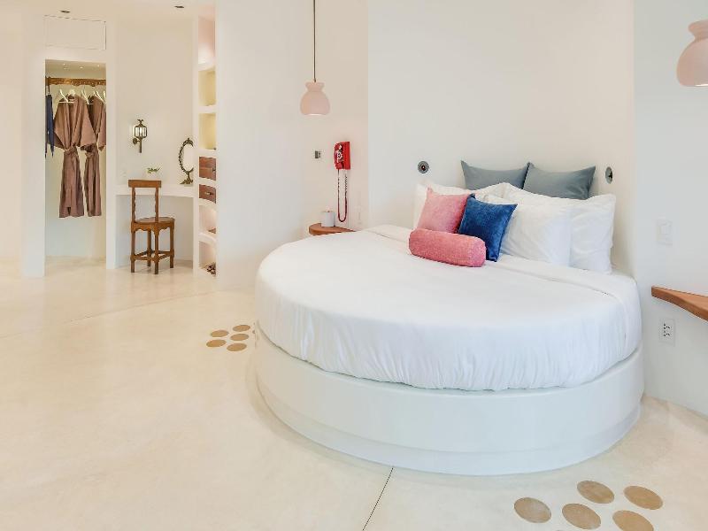 Ampersand Resort image