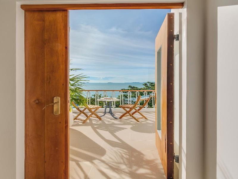 Ampersand Resort image
