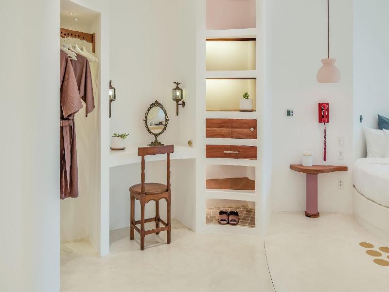 Ampersand Resort image