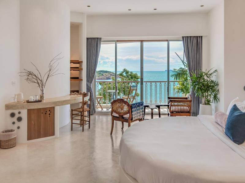 Ampersand Resort image