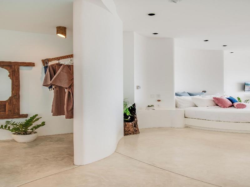 Ampersand Resort image