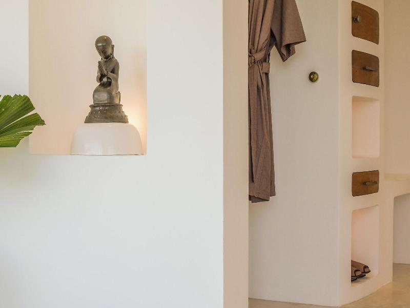 Ampersand Resort image