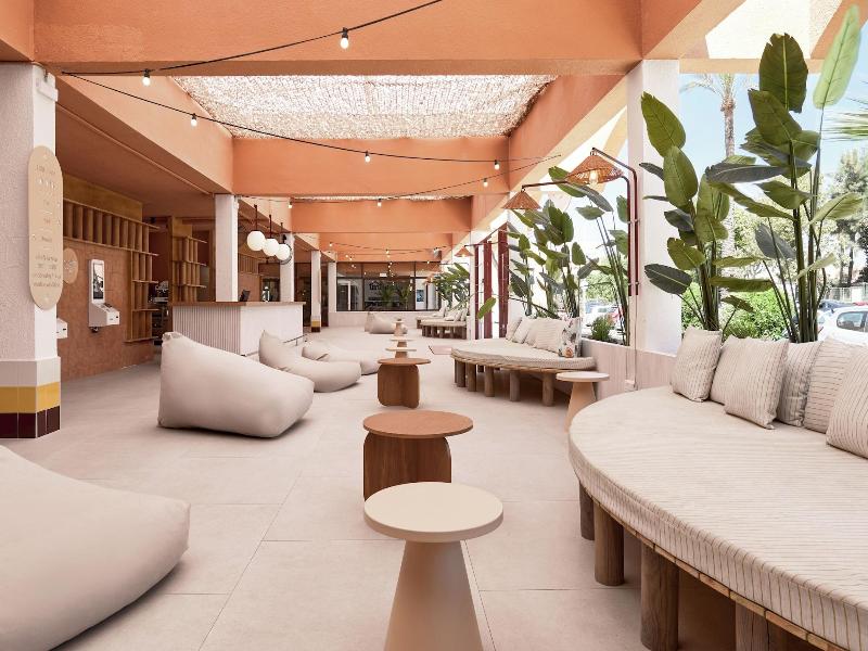 Tent Calvia Beach image