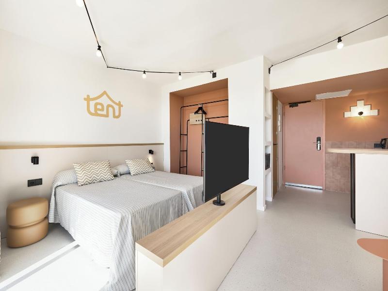 Tent Calvia Beach image