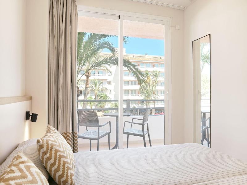 Tent Calvia Beach image