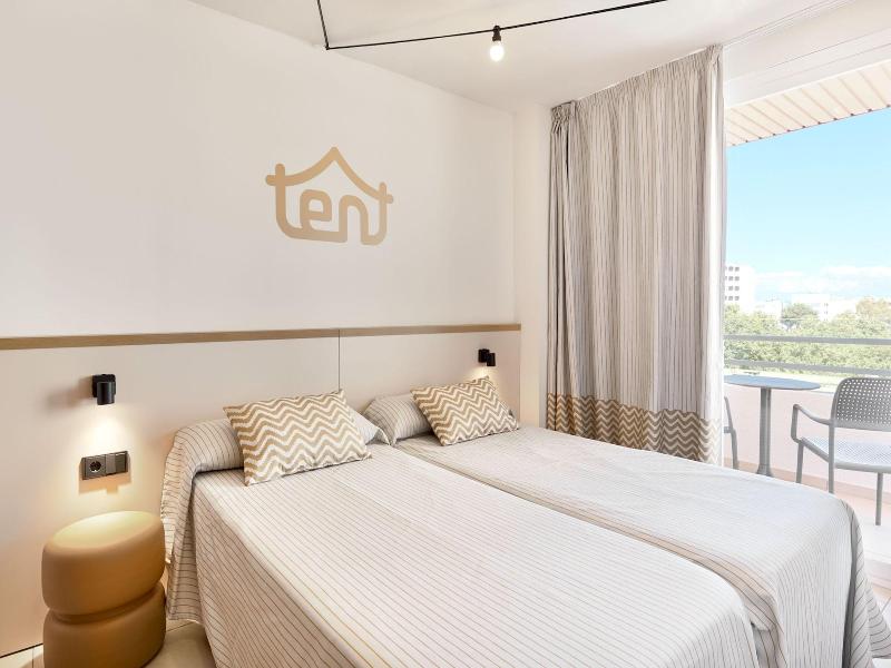 Tent Calvia Beach image