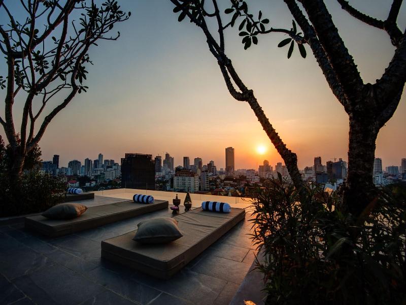 Glow Park Hotel Grand Royal Palace image
