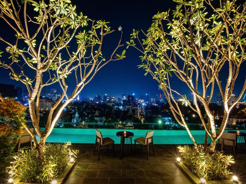 Glow Park Hotel Grand Royal Palace image