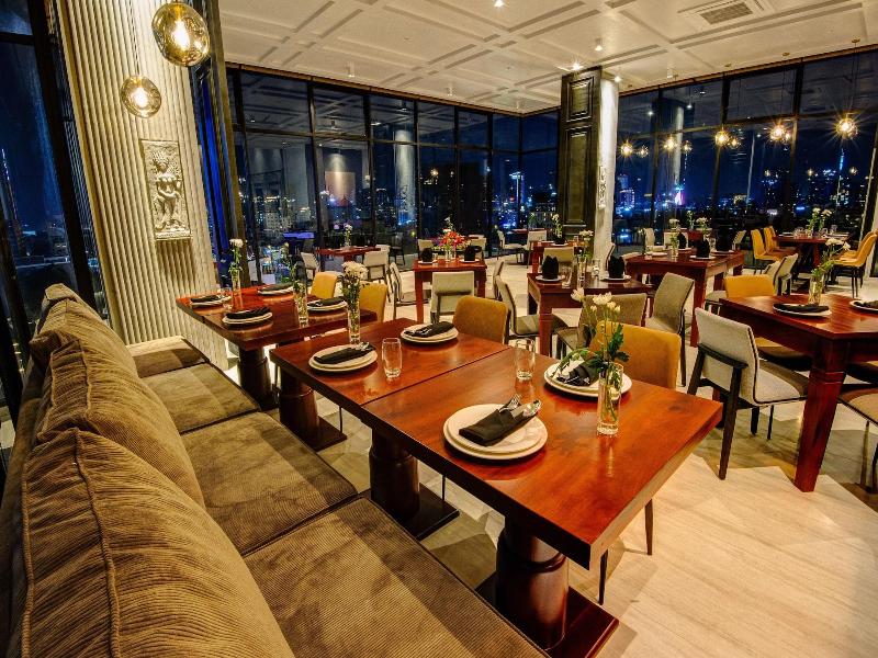 Glow Park Hotel Grand Royal Palace image