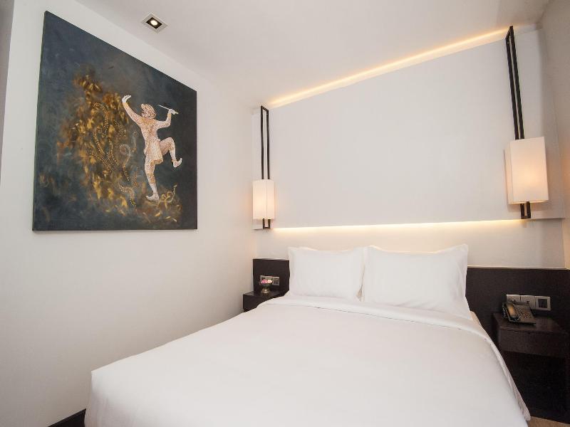 Glow Park Hotel Grand Royal Palace image