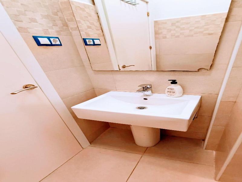 Hostal Estudios image
