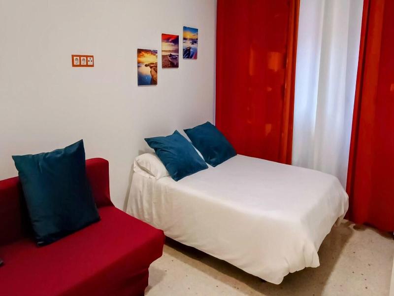 Hostal Estudios image
