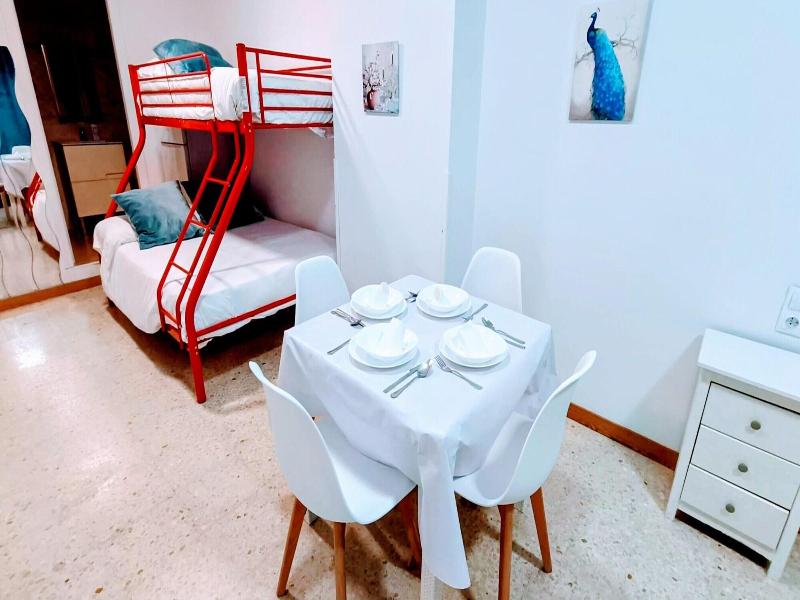 Hostal Estudios image