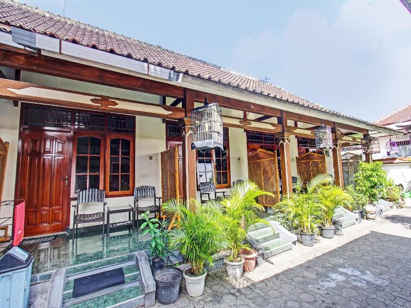 Hotel O Astri Homestay image
