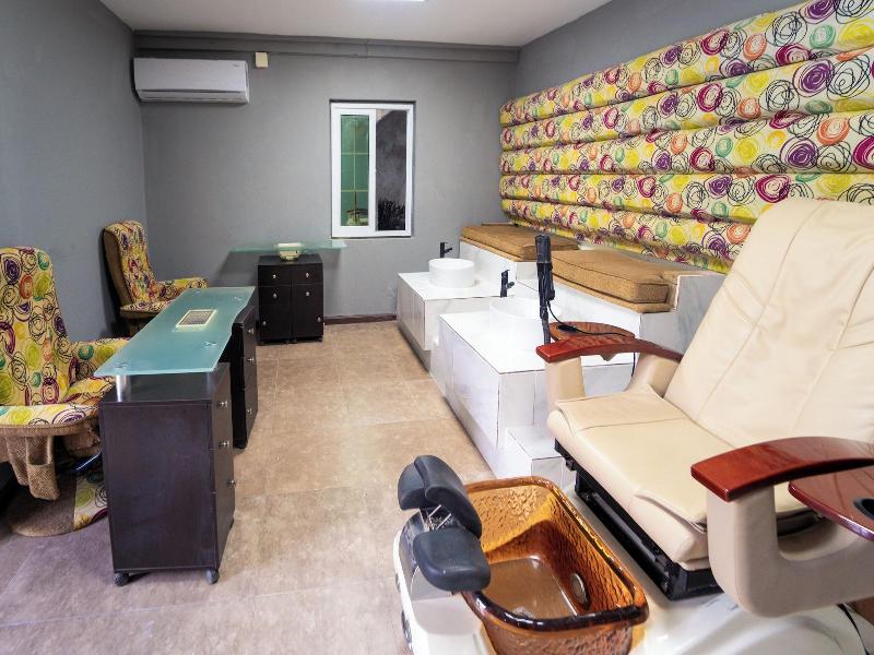 Hotel 39 Jamaica image