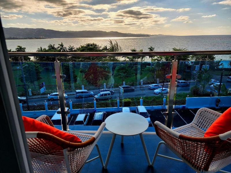 Hotel 39 Jamaica image