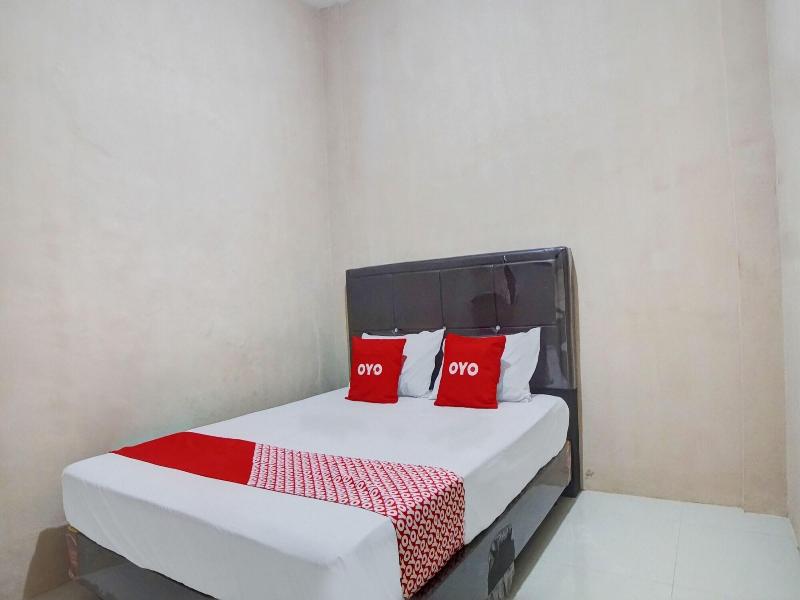 Hotel O Penginapan Syariah Faster Inn image