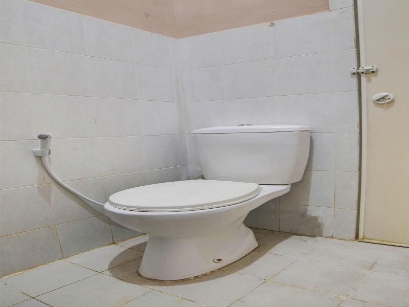 Hotel O Penginapan Syariah Faster Inn image