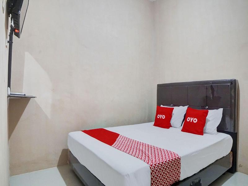 Hotel O Penginapan Syariah Faster Inn image