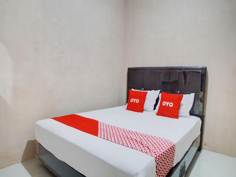 Hotel O Penginapan Syariah Faster Inn image